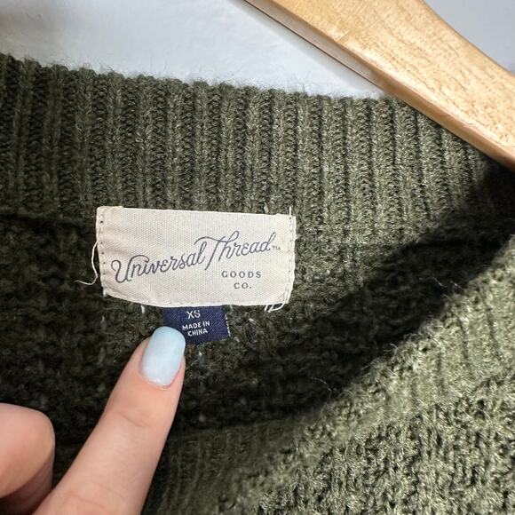 Universal Thread Women's Pullover Crew Neck Knitted Olive Green Sweater‎ Size XS - Picture 2 of 6